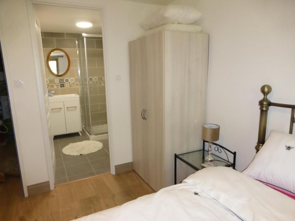Chez Kate Bed & Breakfast Charroux  Luaran gambar