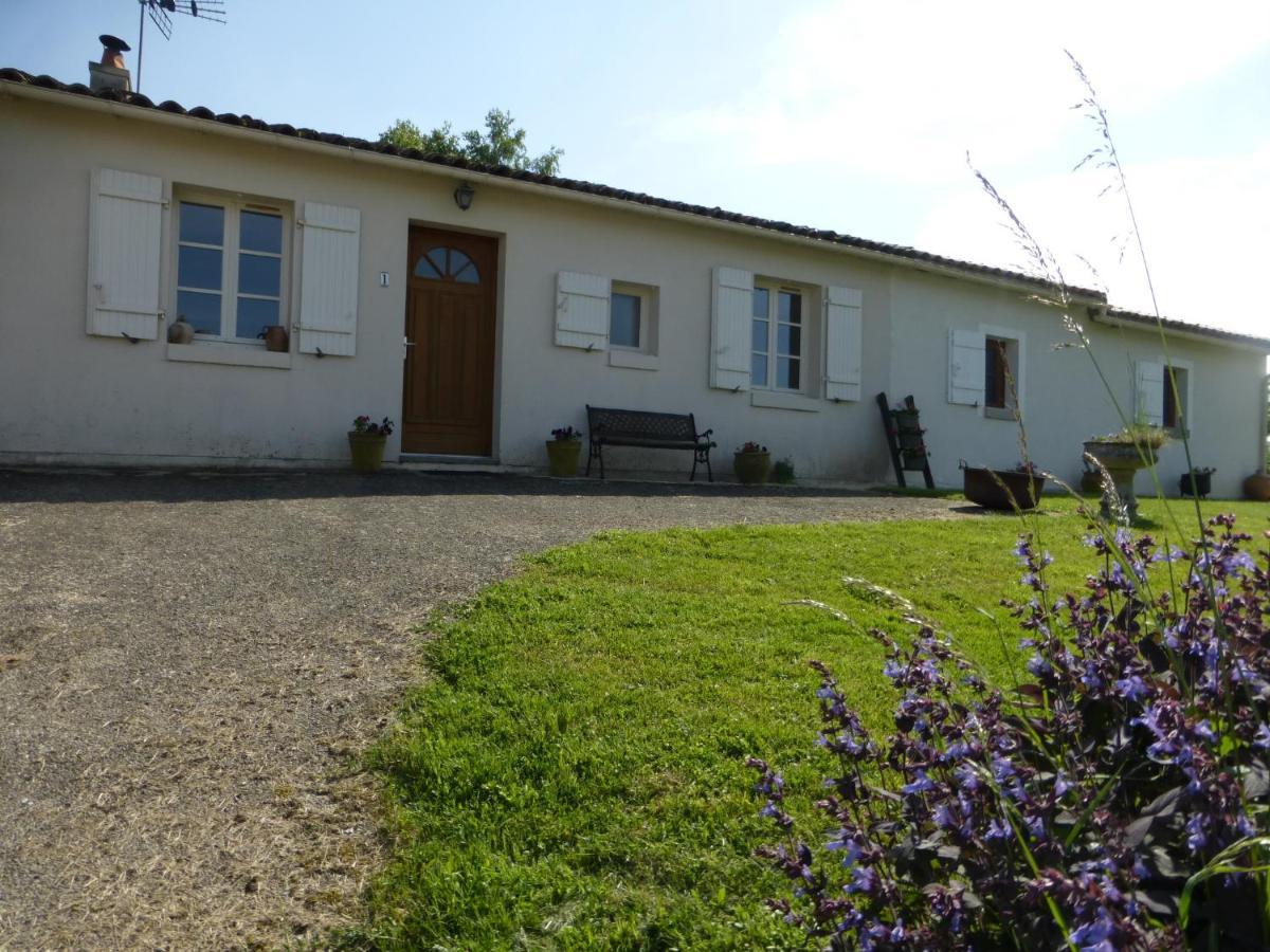 Chez Kate Bed & Breakfast Charroux  Luaran gambar